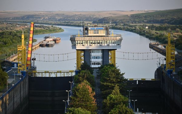 Un proiect de 1 miliard de lei pentru apă nucleară, blocat de 2 ani