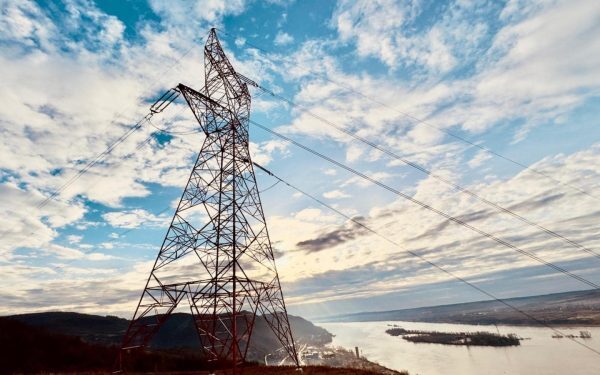 Guvernul aprobă 372 de posturi la giganții energetici