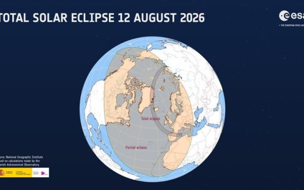 Eclipsa totală de Soare, live din Spania, ajunge în Europa