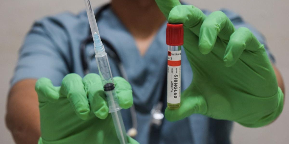 Vaccin salvator? Scade riscul de infarct și AVC cu 12%