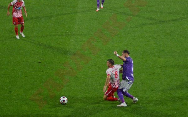 UTA – Rapid: Ploaie, accidentare și 0-0 în SuperLigă