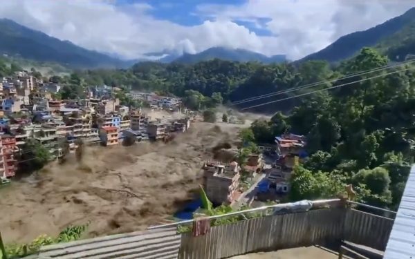 Nepal-Tibet: Viitură devastatoare, 160 morți și sute de dispăruți