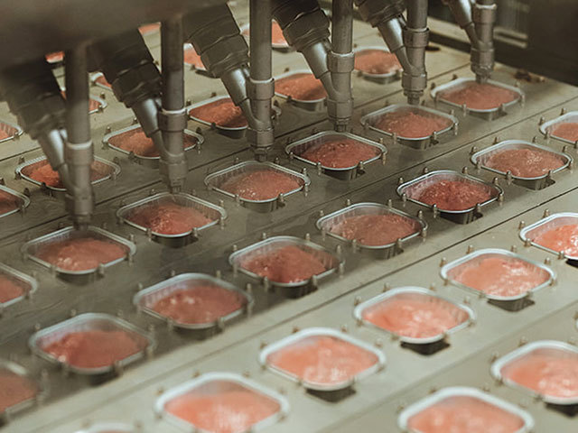 United Petfood: Fabrica de 35 mil. euro din Dâmbovița, gata în octombrie