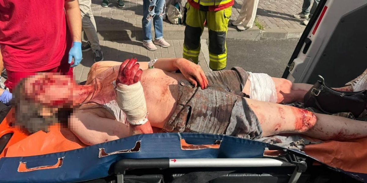 Atac cu drone rusești la un post TV, în direct: Zelenski anunță 5 răniți
