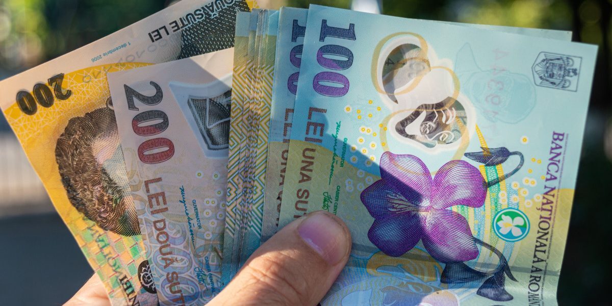 Ajutoarele sociale: Când intră banii, de la 8 septembrie