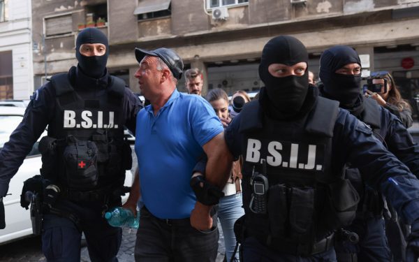 Percheziții masive după protestul ciobanilor. Procurorii cer arestarea a zece persoane