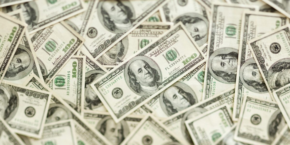 Kremlinul, prin scheme uriașe, a mutat 6,9 miliarde $ prin bănci gigant