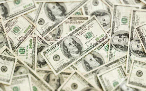 Kremlinul, prin scheme uriașe, a mutat 6,9 miliarde $ prin bănci gigant
