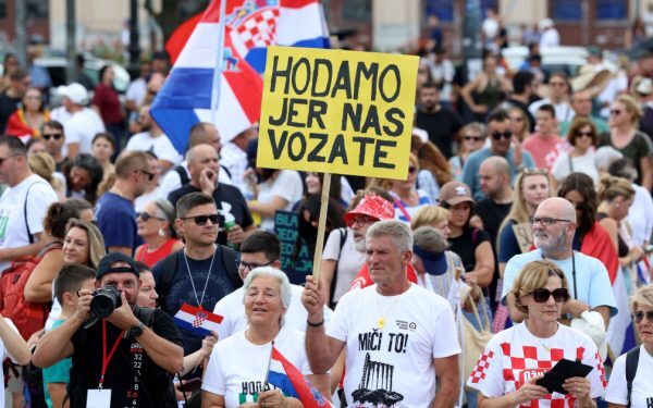 Croația: Protest masiv anti-deșeuri toxice