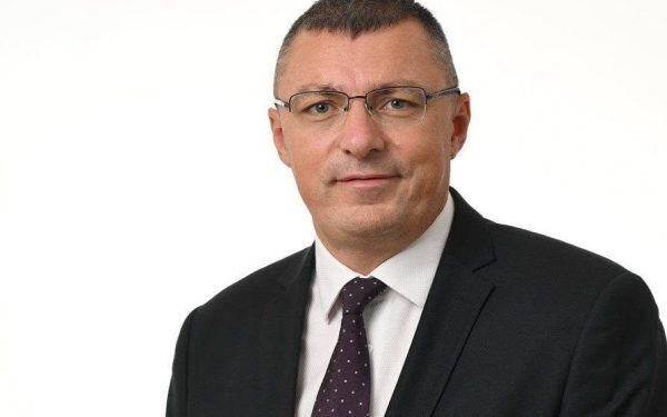 Alertă de dronă în nord-est, aeroportul Iași închis. Vine din Moldova