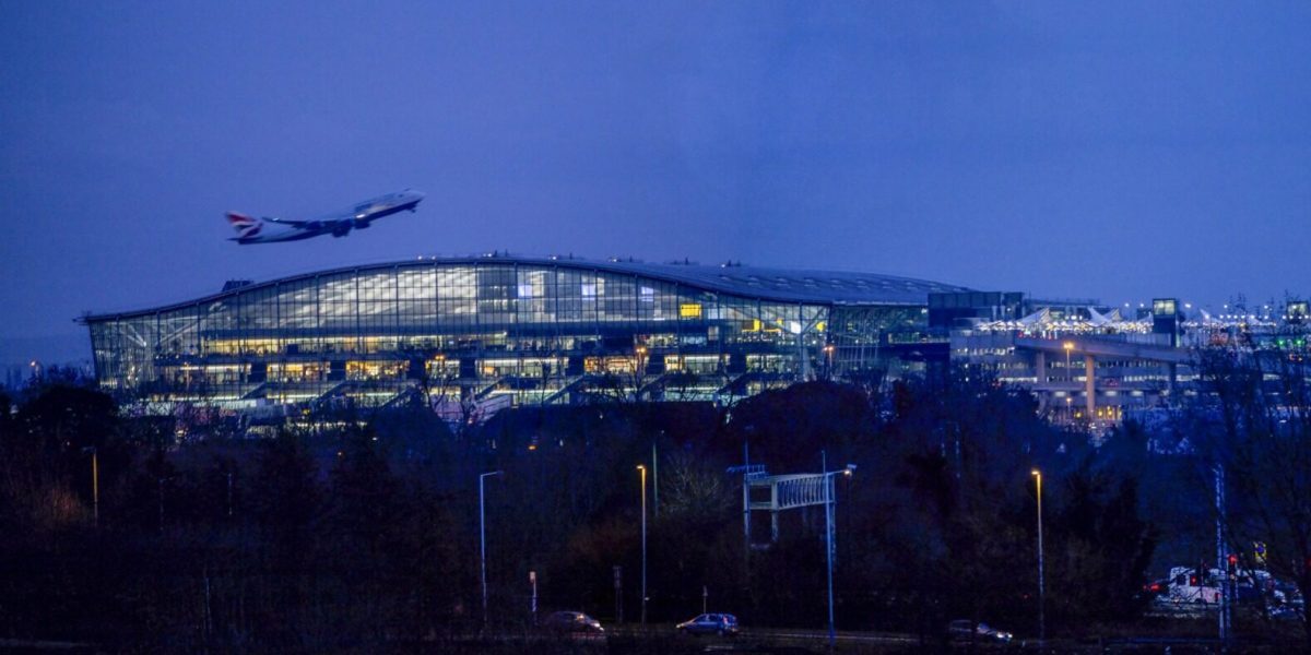 Incendiu la Heathrow blochează trenurile spre aeroport