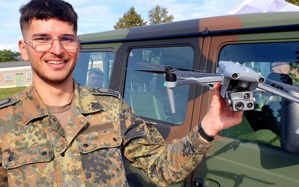 Bundeswehr 70 ani: Trupe tari la Holzminden