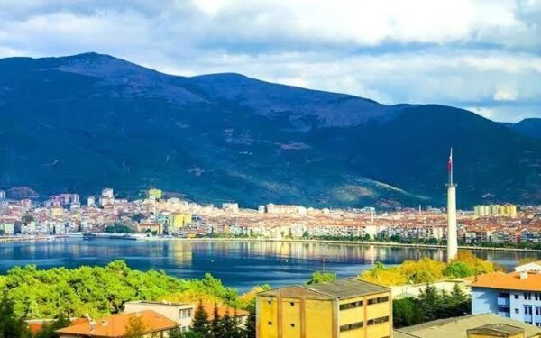Bursa arată semne de redresare: noi speranțe săptămâna aceasta
