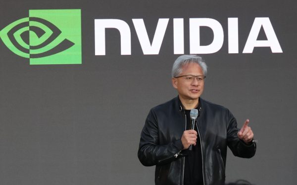 Șeful Nvidia: Inteligența artificială generală a sosit. Reacție