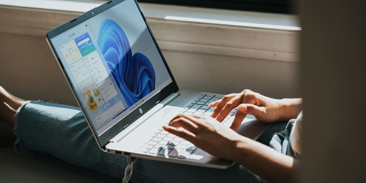 Windows 11: Microsoft reduce cerințele de RAM, acum și pe 8GB