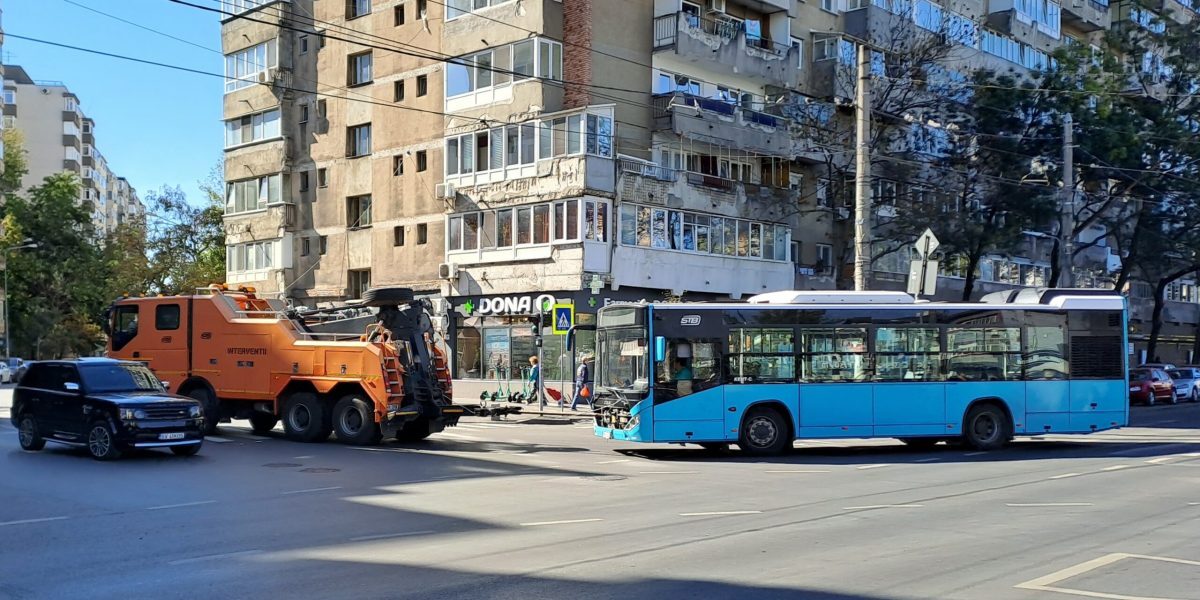 Autobuzele Otokar, 100 mil. €, pe bulevardele Bucureștiului, dar blocate în garaje