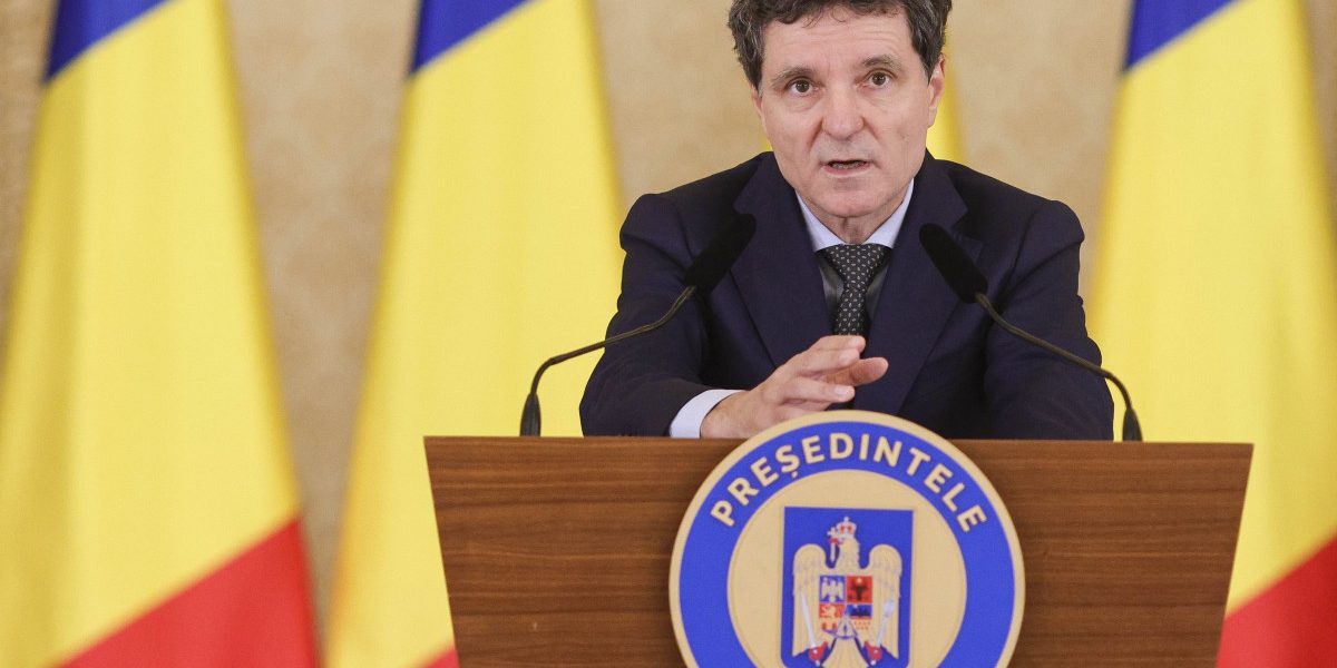 Băsescu, soluția la criză: „Altă cale nu au” Nazare, premier