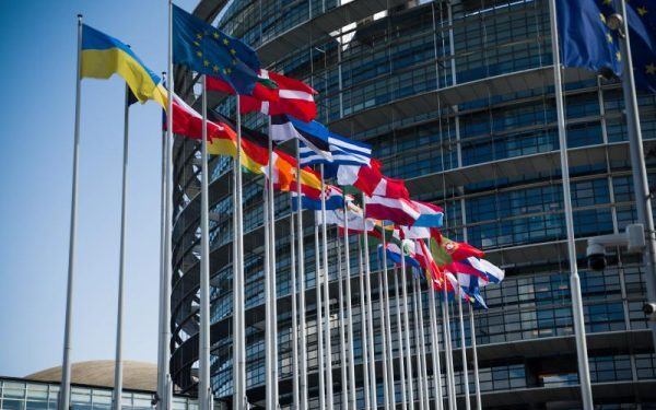 Țările candidate la UE: Intrați treptat în politicile europene