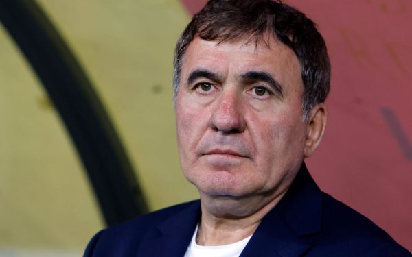 Hagi bulversează echipa pentru Polonia! Titularii sunt schimbați radical